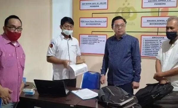Tim advokasi Ratna-Suwarti.