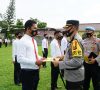 Kapolres Beri Sertifikat Penghargaan dan Reward Hewan Ternak Kambing