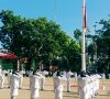 Ditengah Pandemi, Kibarkan Bendera Merah Putih di Lapangan Alun-Alun Utara