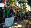 Ratusan Mahasiswa Aksi Di Depan Gedung DPRD Kota Pagaralam
