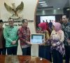 Raih Penghargaan, PJ Walikota Prabumulih meraih Penghargaan dari Kementrian LHK RI