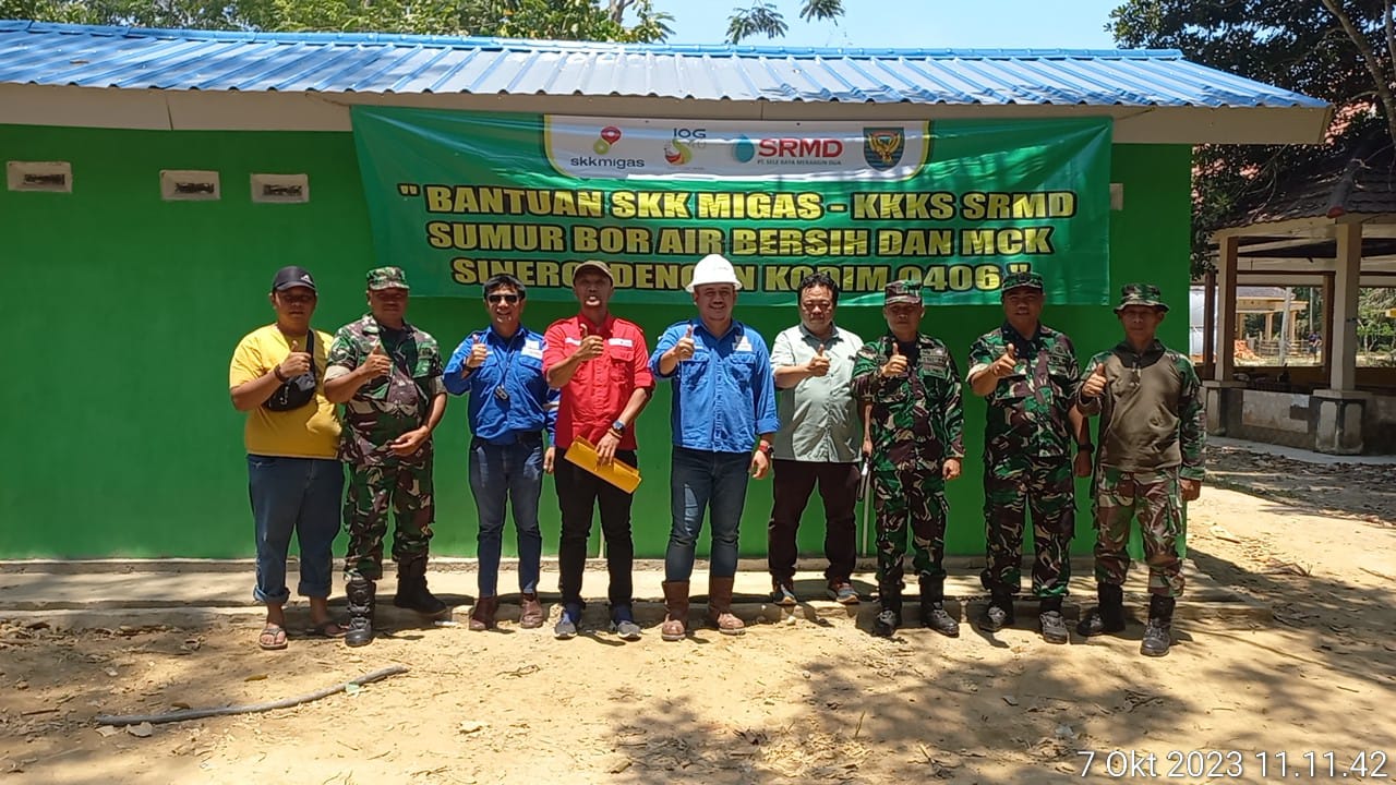 SKK Migas - Seleraya Merangin Dua Serahkan Bantuan MCK dan Sumur Bor