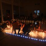 Pada hari terakhir rangkaian peringatan Pertempuran 5 Hari 5 Malam di Kota Palembang ,di Gedung Kesenian Palembang , Jumat (5/1) malam di gelar acara Malam 1000 lilin dan pembagian hadiah lomba-lomba yang digelar selama 5 hari kegiatan.