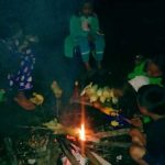 Pergantian Tahun, Keluarga Nilam Rayakan Bakar Jagung Manis Bersama Keluarga Dan Tetangga