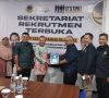 Holda Kembalikan Formulir Balongub Partai Nasdem Sumsel