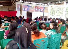 Devi Suhartoni saat kampanye di Desa Mulya Jaya.