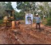 PUPR Perbaiki Jalan Di Plakat Tinggi