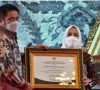 Bupati Mura Terima Penghargaan Pembangunan Daerah