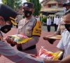 Polres Bantu Beras Warga Terdampak Pandemi