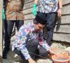 Alirkan Dana CSR, Dinas Perkim OKUT Bersama Bank Sumsel Babel Bedah Rumah Warga