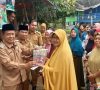 Wabup Muratara Berikan Bantuan Hasil Kebun DKP
