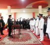Lantik 7 Kedes Terpilih Zona 1, Bupati OKUT Harapkan Pelayanan Kepada Masyarakat Diutamakan