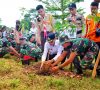 Hari Juang TNI AD, KODIM 0204/OKI Gelar Karya Bakti Penanaman Pohon Bersama