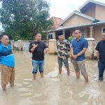 Deni Victoria Bergerak Cepat Turun Ke Lokasi Banjir di Prabumulih